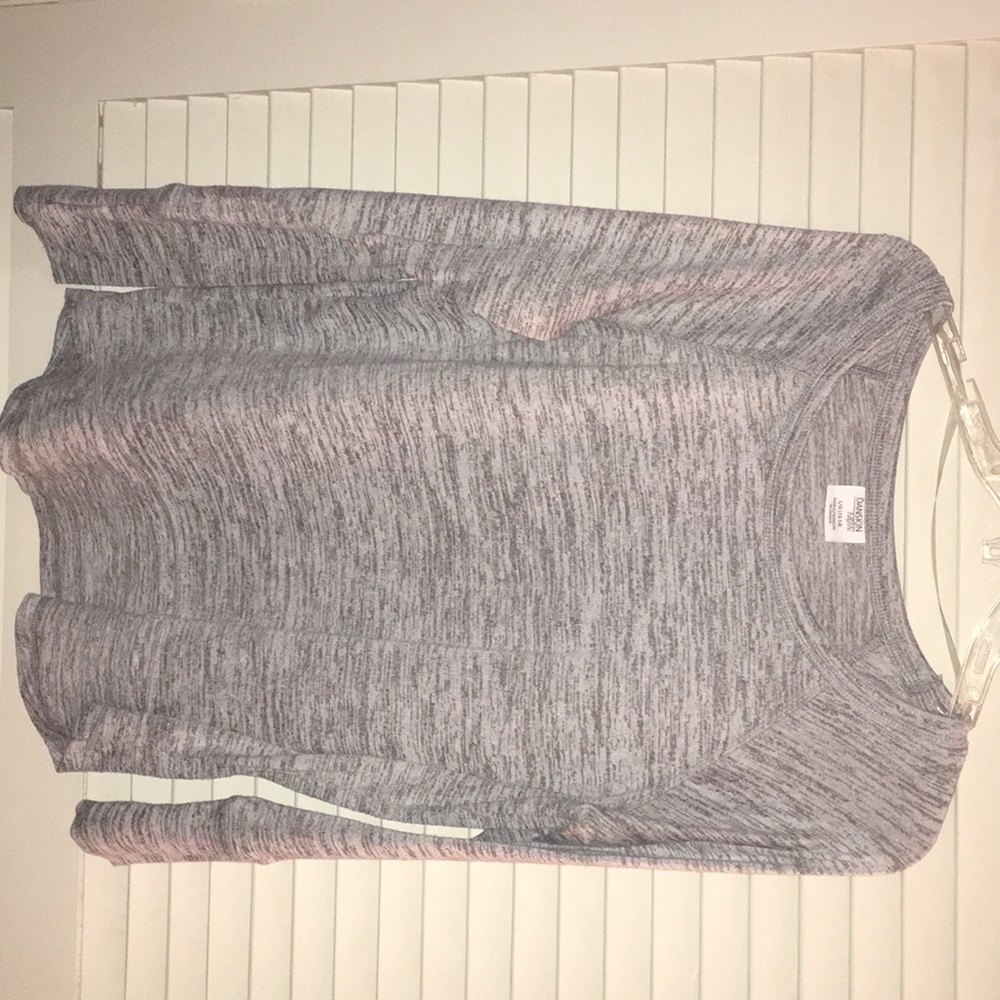 Activewear shirt, large